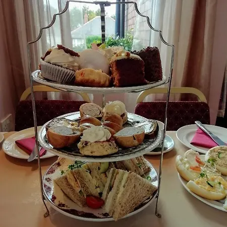 Konukevi Vallum House